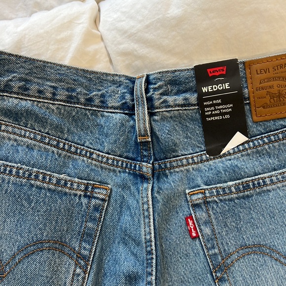 Levis bnwt! - Picture 6 of 6